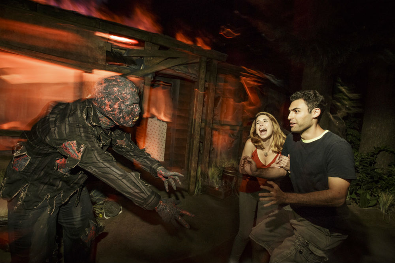 Illustration for article titled A Creepily Fun Photo Tour of Universal Studios' Halloween Horror Nights